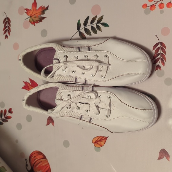 Keds white leather shoes - Picture 2 of 5